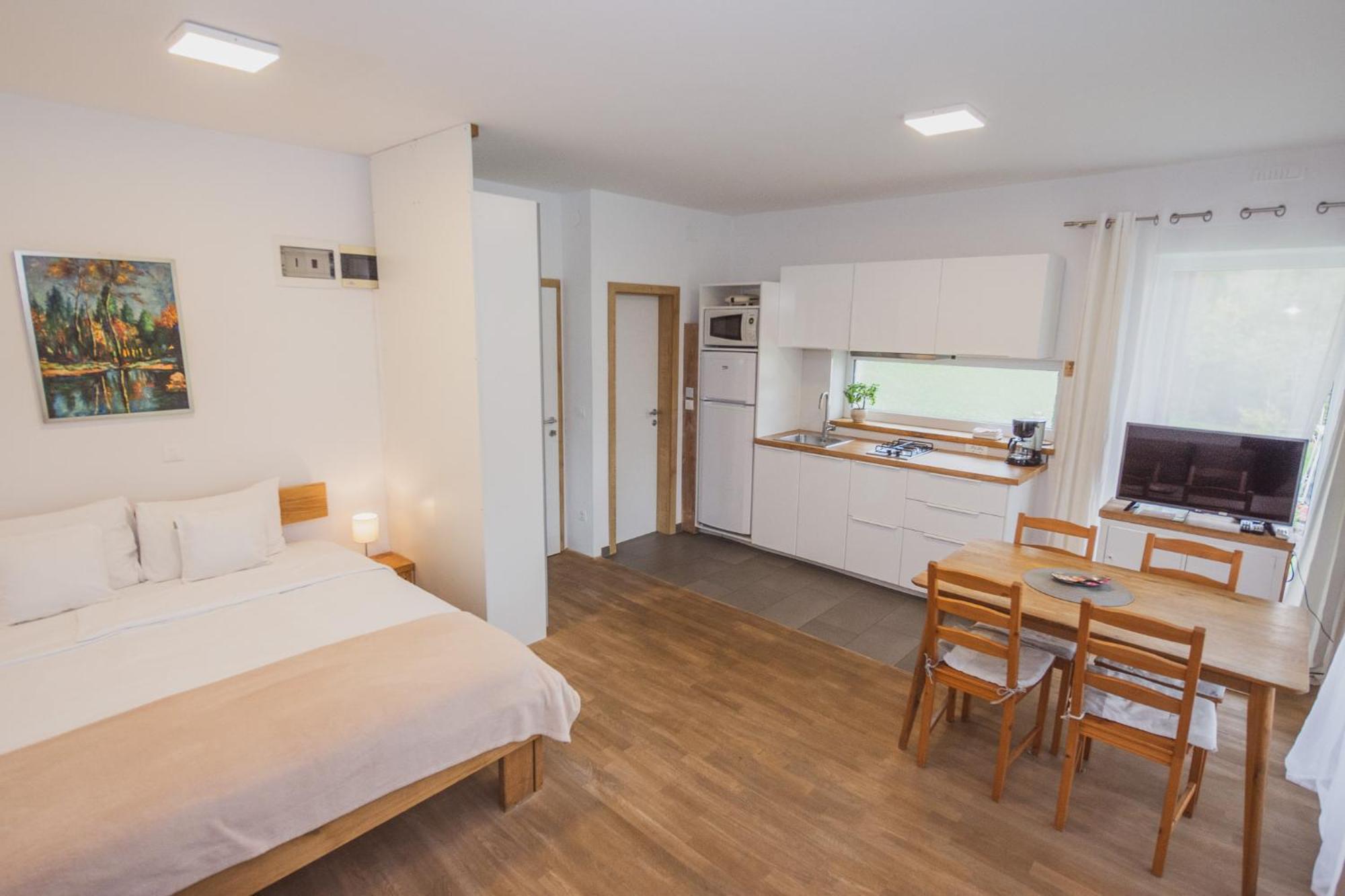 Pr'Fik Apartments Kranj Eksteriør bilde